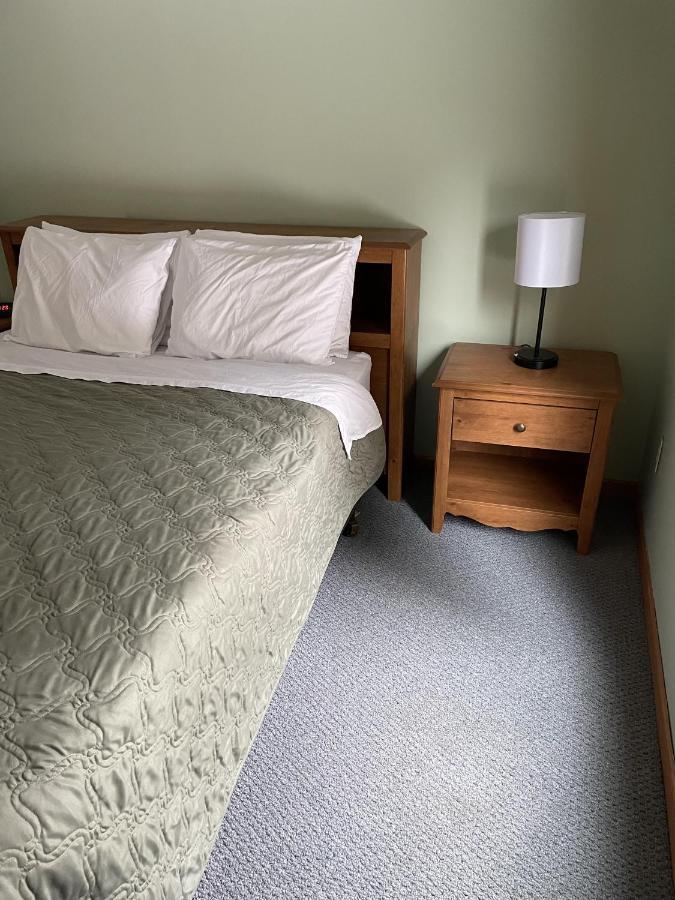 Woodland Lodging Apartment Bayfield Exterior photo