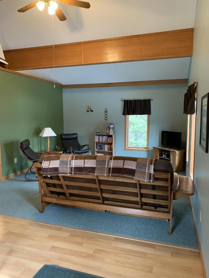 Woodland Lodging Apartment Bayfield Exterior photo