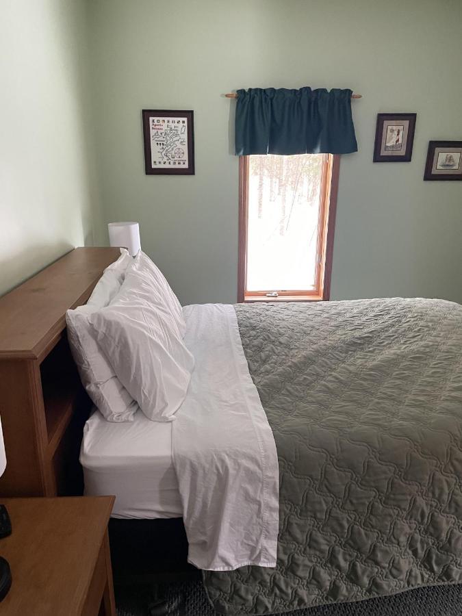 Woodland Lodging Apartment Bayfield Exterior photo