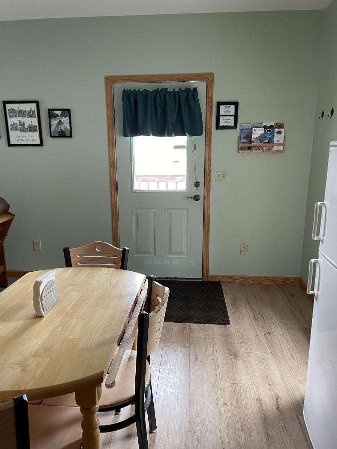 Woodland Lodging Apartment Bayfield Exterior photo