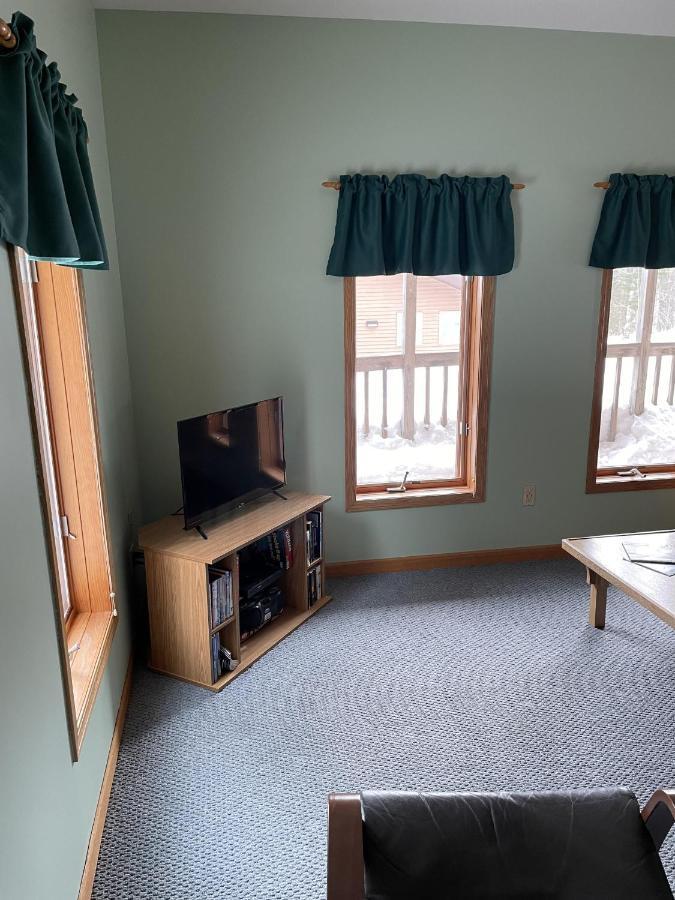 Woodland Lodging Apartment Bayfield Exterior photo