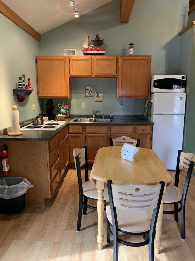 Woodland Lodging Apartment Bayfield Exterior photo